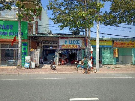 Cần bán 2 căn nhà liền kề cấp 4 có gác, thuận tiện kinh doanh các ngành nghề