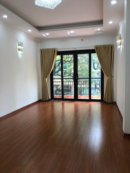 Bán nhà MP Tô Vĩnh Diện 50m2 x 6 tầng thang máy giá 15,2 tỷ. LH 0912442669
