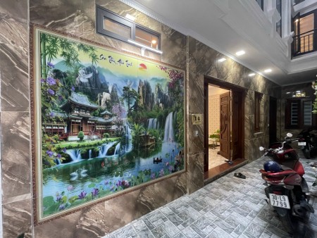 Nhà Đẹp Phố Nguyễn Khánh Toàn, Quan Hoa, Cầu Giấy diện tích 35m2, 5 tầng giá 4.5 Tỷ