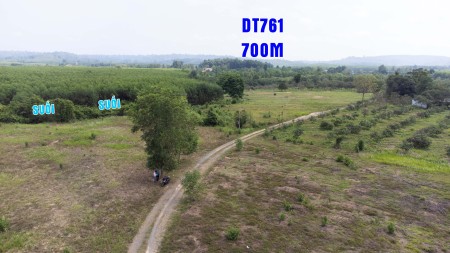 Cần bán gấp 2000m2 (2 sào) 100m thổ cư view Suối tại Xã Thanh Sơn - Định Quán - Đồng Nai Giá Rẻ