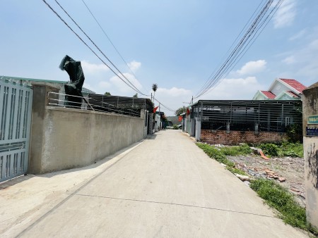 Cần tiền bán lô đất đối diện mầm non Tinh Khôi, giá bán 1.28 tỷ, diện tích 150m2, sổ hồng riêng
