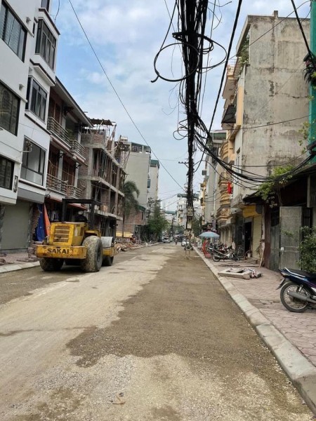 Bán nhà trung tâm thanh trì mới đẹp diện tích 33m2 x 5 tầng mặt tiền 3,7m, sdcc