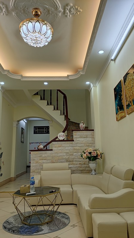 Bán nhà Lê Trọng Tấn P/LÔ Ô tô, nhà đẹp dt 40m2 5 tầng, giá nhỉnh 5 tỷ LH 0382750787