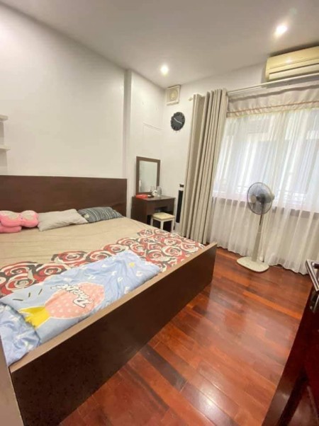 Bán nhà phố Yên Hòa Cầu Giấy MT 3.8m diện tích 35m2 10m ô tô đỗ sổ đẹp mê ly nhỉnh 3 tỷ