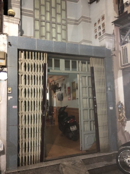 Bán nhà nguyên căn đẹp tặng đầy đủ nội thất hẻm 1 sẹc Dương Bá Trạc giá bán 6.5 tỷ