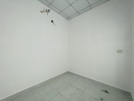 Bán nhà 1 trệt 1 lầu ngay UBND phường Long Bình Tân, giá rẻ 1.53 tỷ, dtsd 136m2