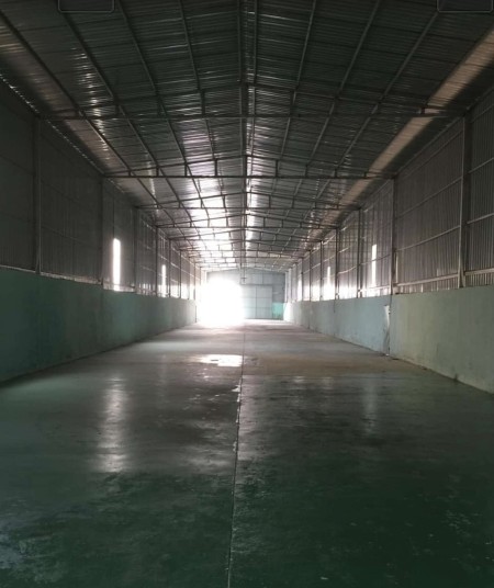 Kho xưởng cho thuê 1000m2 trục đường Hà Huy Giáp Quận 12