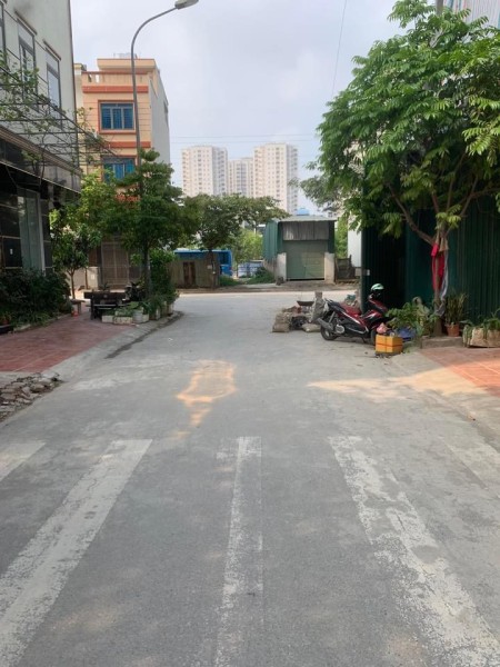 Bán đất phân lô,tại khu đấu giá Tái định cư Kiến Hưng, Hà Đông, diện tích 65m2,giá 6,75 tỷ