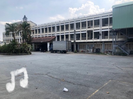 Cho thuê kho, xưởng, văn phòng*5.500m2 mặt tiền Xa lộ Hà Nội, P. Trường Thọ, TP. Thủ Đức