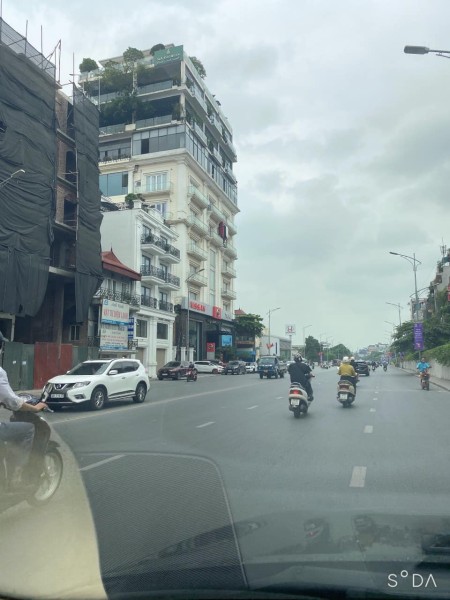 Bán nhà MP Nghi Tàm 338m2 mặt tiền 6.9m giá 133 tỷ. LH 0912442669