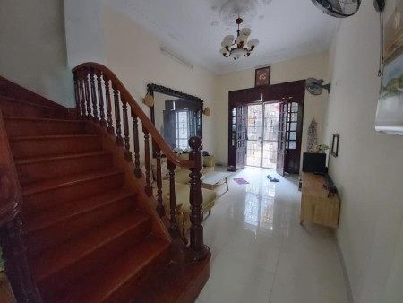Bán nhà hẻm xe hơi Trung Tâm Quận 3, dtsd 5x28, Tiện Xây Khách Sạn, Trương Định.