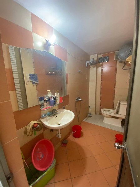 Chính chủ nhờ bán căn nhà tại phố Bế Văn Đàn, Hà Đông, diện tích 57m2, Giá 5 tỷ