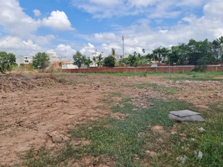 Cho thuê mặt bằng trống 10.000m2 mặt tiền Trường Lưu, Long Trường, Quận 9, TP.HCM