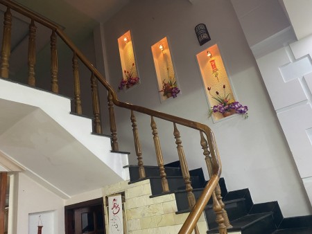 Nhà phố Nguyễn Đình Trân, Ngũ Hành Sơn, dtsd 90m2, 3 tầng, 3PN, 4WC giá rẻ