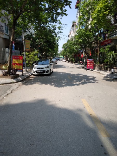 Bán nhà nguyên căn ngõ 5 Tô Hiệu Quận Hà Đông, sổ đỏ chính chủ bàn giao ngay, lh 0934511081