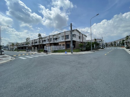 Chính chủ cần bán căn góc dự án Oasis City diện tích 128.6m2 giá 2300 Triệu
