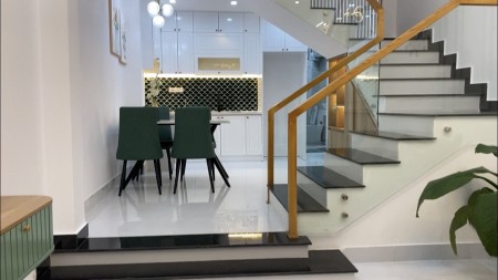 Nhà mới 100% ngay trung tâm Hải Châu giá rẻ bất ngờ, LH Minh Nguyen 0935112151