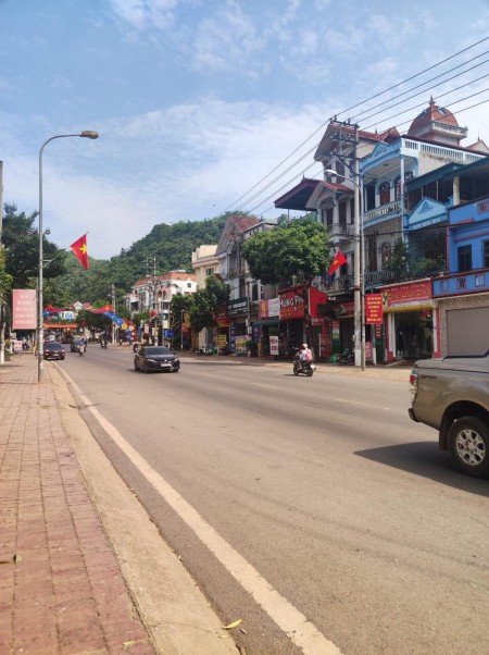 Bán đất mặt đường Trần Đăng Ninh- TP Sơn La thuận tiện kinh doanh, pháp lý chuẩn