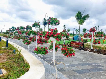 Bán gấp nền thổ cư ngay trung tâm tp Cà Mau giáp sân bay, liên hệ 0827023299