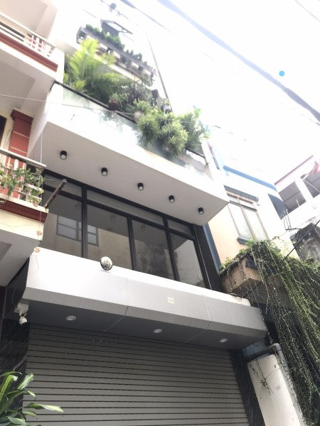 Bán nhà Nguyễn Văn Cừ Long Biên dt 60m2, 4 tàng giá 6.8 tỷ, kinh doanh ô tô gần phố