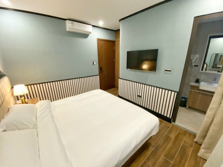 Cần bán căn khách sạn 16 phòng ngủ trung tâm Bãi Cháy Hạ Long liên hệ 0968129240