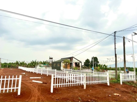 Chỉ với 1,399 tỷ sở hữu ngay 300m2 đất nền full thổ cư - Sổ đỏ lâu dài tại Gia Lai