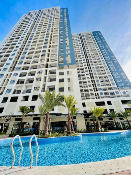 Cần Bán cắt lỗ căn 3pn,2wc 80m2 .Căn góc view siêu đẹp chính diện hồ bơi ốc đảo.