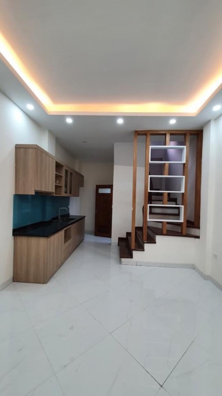 Bán nhà PL mới đẹp ở luôn 5 tầng x 30m2 ngõ 639 Hoàng Hoa Thám giá 4,2 tỷ. LH 0912442669