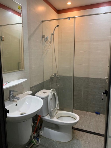 Bán tòa căn hộ cho thuê 5 tầng x 59m2 ngõ 508 Đường Láng giá 8,7 tỷ. LH 0912442669