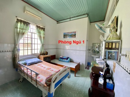 Bán nhà chính chủ sổ đỏ trung tâm huyện Củ Chi TP.HCM dtsd 252m2 3PN giá bán 6.8 tỷ