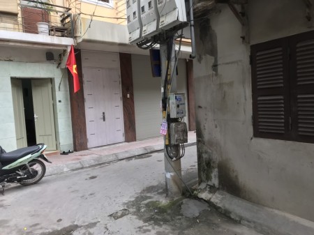 Bán nhà 3 tầng, ngõ thông lô góc 2 mặt thông thoáng diện tích 44m2, mặt tiền 6,8m kinh doanh đỉnh.