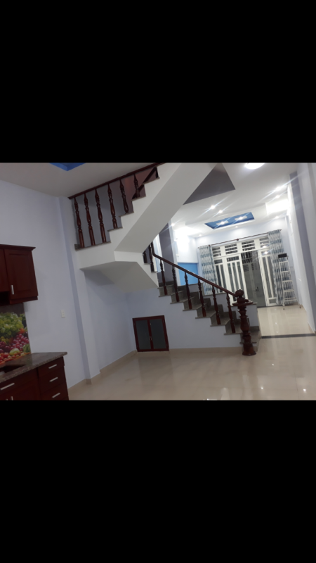 Bán nhà đẹp gần khu biệt thự cách Quốc Lộ 13 chỉ 100m giá tốt tiện đầu tư sinh lời cao