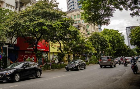 Bán nhà mặt phố Huỳnh Thúc kháng, lô góc 3 thoáng, diện tích 84m2, giá bán 63 tỷ