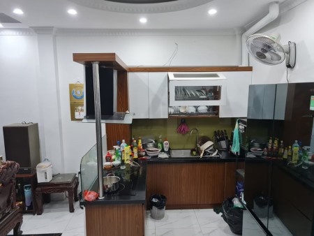 Hoa hậu Ngô Gia Tự Long Biên diện tích 58m2 4 tầng, mt 5.2 nhỉnh 4 tỷ ở ngay