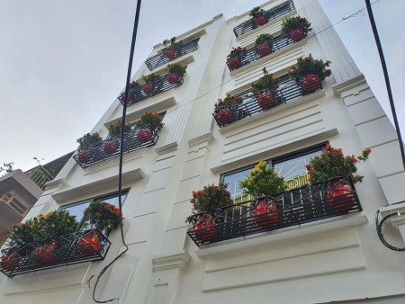 Bán đất mặt phố quận Tây Hồ, 90m2, mặt tiền 7,5m, giá bán chỉ 21,5 tỷ, xây building