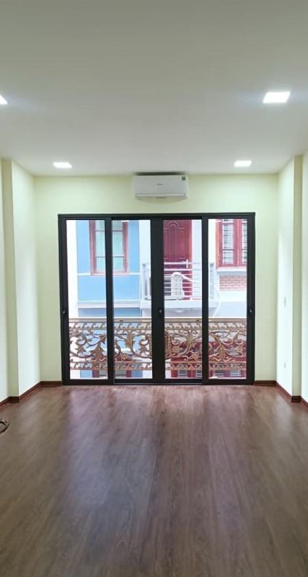 Chính chủ cần bán nhà nguyên căn diện tích 33m2 ngõ 179 Đội Cấn Quận Ba Đình