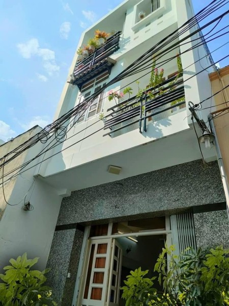 Nhà hẻm xe hơi 3 tầng, Bùi Minh Trực diện tích sử dụng 65M2, giá 5.96 tỷ, P5, Quận 8