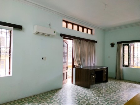 Bán nhà phố Nguyễn Lương Bằng, diện tích sử dụng 70m2, giá bán chỉ 4.7 tỷ, lh 0902317688