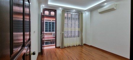 Nhà giá rẻ, mua ngay kẻo mất. chỉ 7,2 tỷ sở hữu nhà trung tâm Quận 10, đường Tô Hiến Thành, mặt