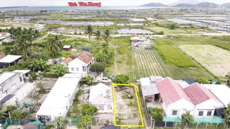 Bán nhanh lô góc 2 mặt tiền Gần tái định cư Ninh Thọ liên hệ 058312395, giá tốt đầu tư