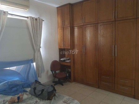 Chính chủ bán gấp giá tốt căn góc chung cư Sunview view đẹp dtsd 73m2 2pn
