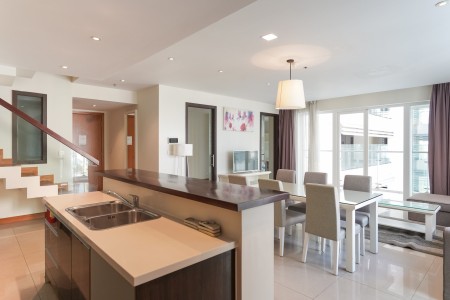 Cho thuê căn hộ Duplex giá tốt Đảo Kim Cương dt 200m2, đầy đủ nội thất, lh 0938221611