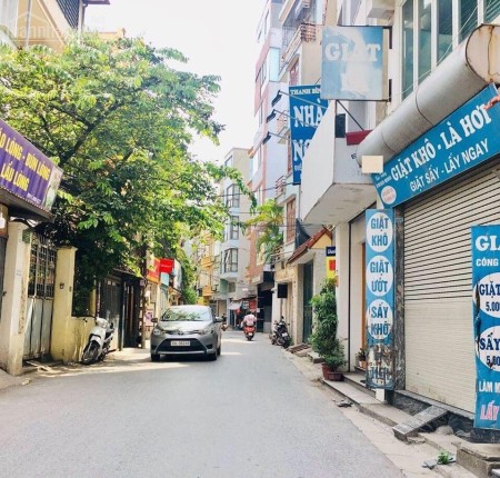 Nhà nguyên căn trung tâm Quận Hà Đông, giá 5.66 tỷ, ô tô vào nhà kinh doanh sầm uất