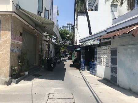 Nhà kiệt Núi Thánh, cách đường 30m, diện tích sử dụng 80m2 giá 3,7 tỷ