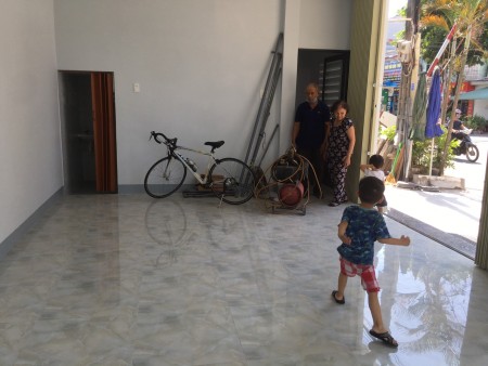 Cho thuê mặt bằng góc ngã 4 đông dân liên hệ 0937304863, khu mua bán kinh doanh sầm uất