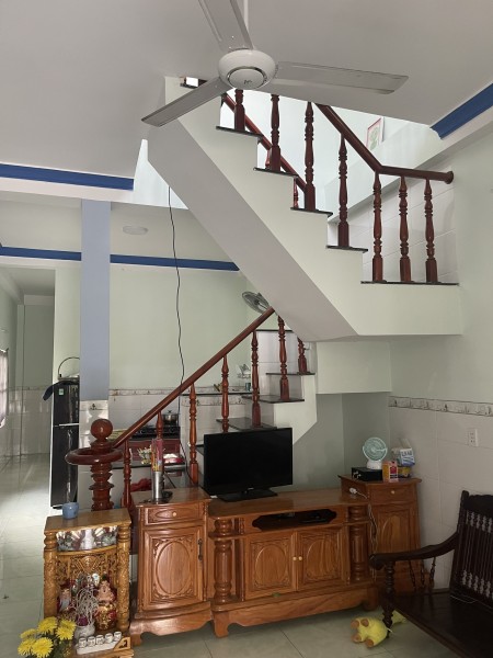 Chính chủ bán gấp căn nhà 2 tầng 3p trọ sau kcn mp3 và lô đất chỉ 850 triệu ngay chợ