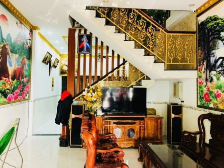 Bán nhà 1 trệt 1 lầu mầm non Tinh Khôi, giá bán 2.75 tỷ, sổ hồng riêng, dtsd 5x23 tặng full nội thất