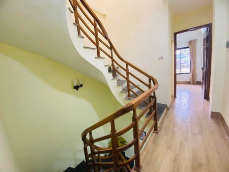 Bán nhà Đa Sỹ Quận Hà Đông, 30m ô tô đỗ dtsd 46m2, giá bán 2.75 tỷ, có thương lượng