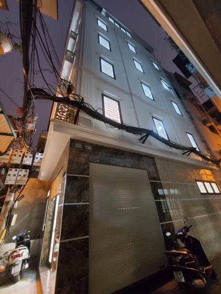 Siêu phẩm bán nhà phố Nguyễn Khang, giá bán 7,9 tỷ lô góc, kinh doanh, thang máy