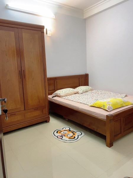 Bán nhà Gấp Phú Diễn Bắc Từ Liêm, dtsd 37m2, 5 tầng, 5.3m mt giá 4.15 tỷ ô tô tránh LH:0979008996